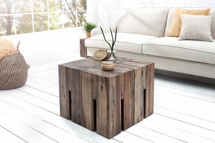 Masywny stołek z drewna drift CASTLE 45cm