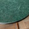 Boczny stolik NOBLE I 35 cm zielony marmur składany stelaż